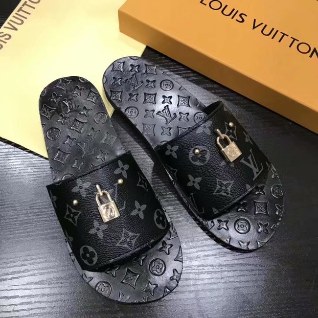 Louis Vuitton Outlet Mans slippers LV884TZ