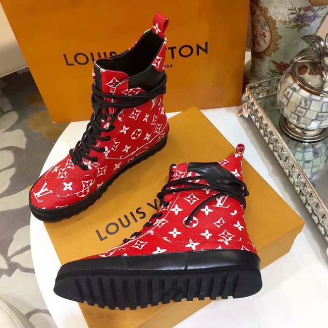 Louis Vuitton Outlet DIGITAL EXCLUSIVE HEART SNEAKER BOOT LV906SY red