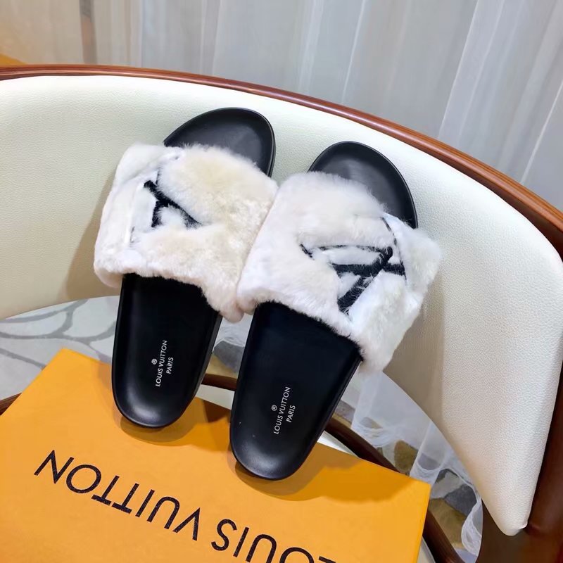 Louis Vuitton Outlet DIGITAL EXCLUSIVE BOM DIA FLAT MULE 1A4G98 white