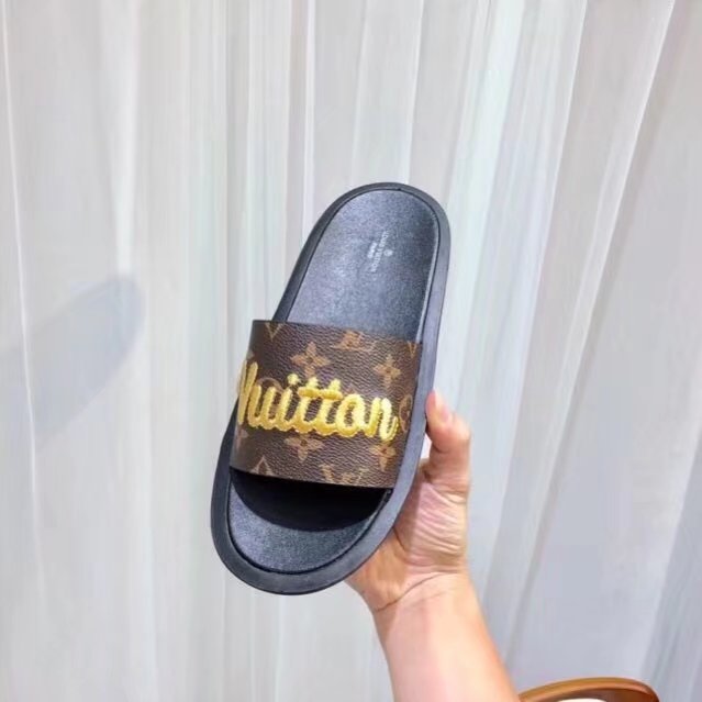 Louis Vuitton Outlet Slipper Leather LV857SY brown