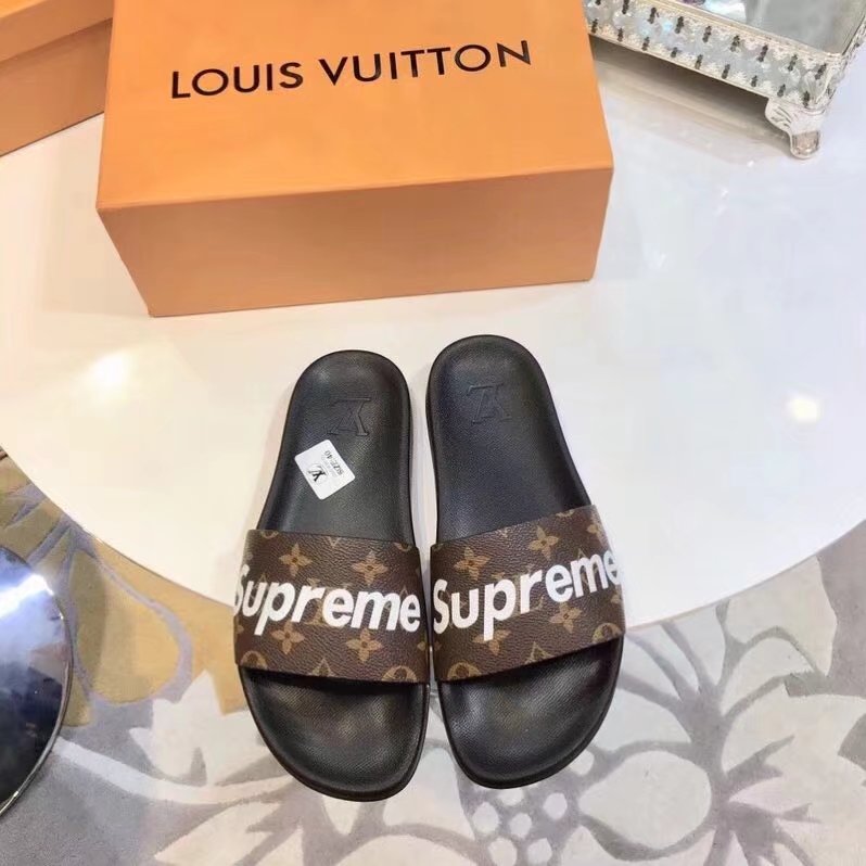 Louis Vuitton Outlet Lovers slippers LV862SY