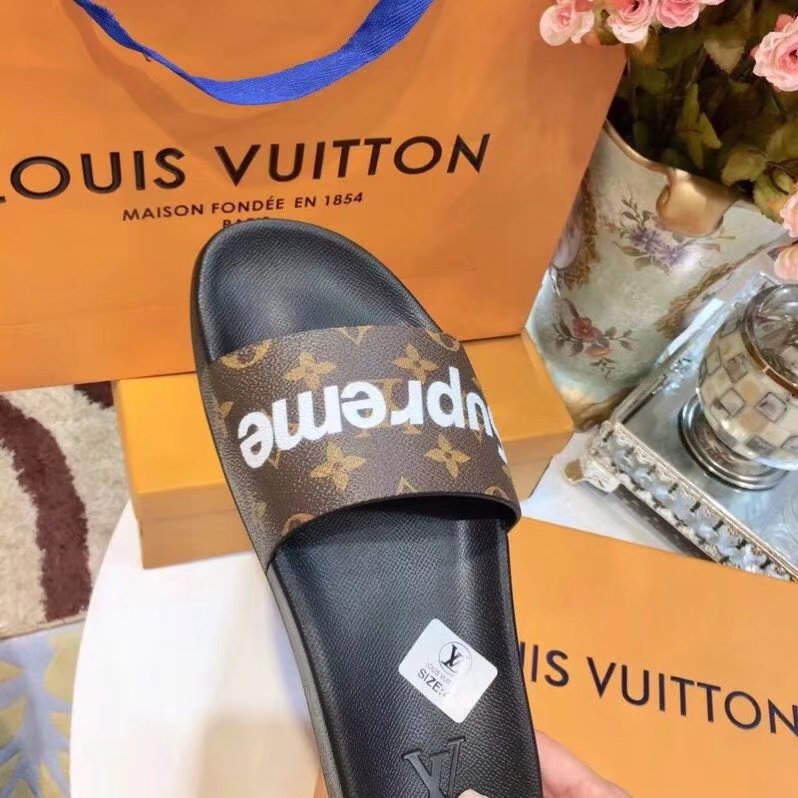 Louis Vuitton Outlet Lovers slippers LV862SY