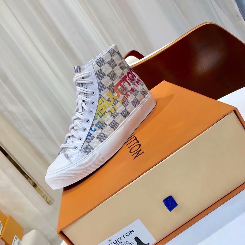 Louis Vuitton Outlet DIGITAL EXCLUSIVE HEART SNEAKER BOOT LV917SY