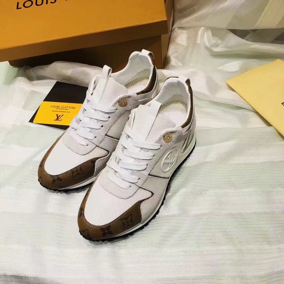 Louis Vuitton Outlet Casual Lovers LV838TZ