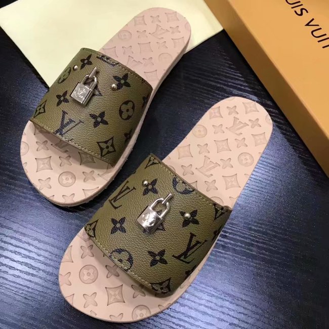 Louis Vuitton Outlet Mans slippers LV885TZ