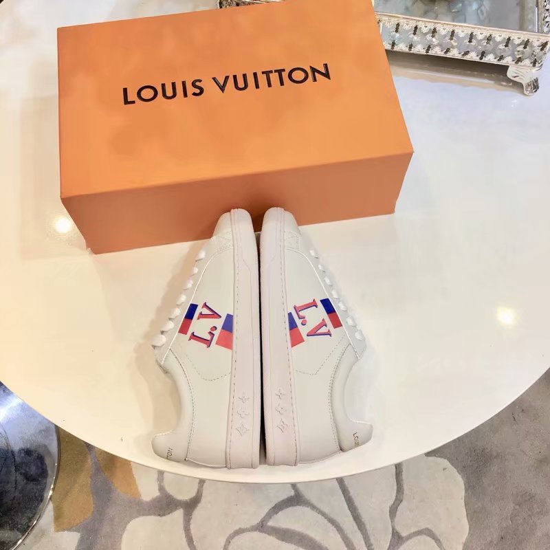 Louis Vuitton Outlet TIME OUT SNEAKER LVB915SY WHITE