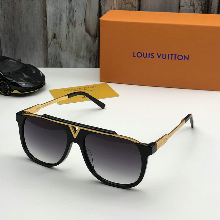 Louis Vuitton Outlet Louis Vuitton Sunglasses Top Quality LV5729_45