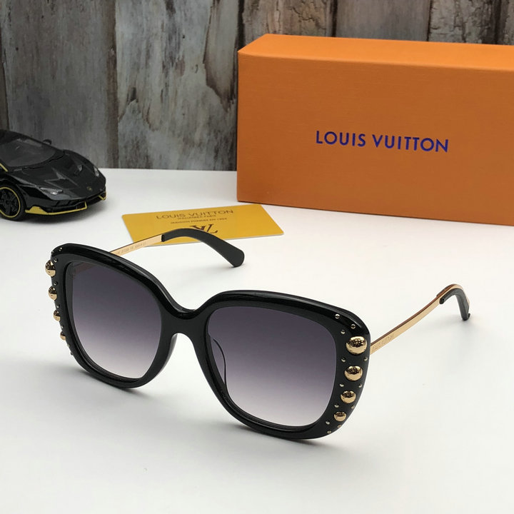 Louis Vuitton Outlet Louis Vuitton Sunglasses Top Quality LV5729_54