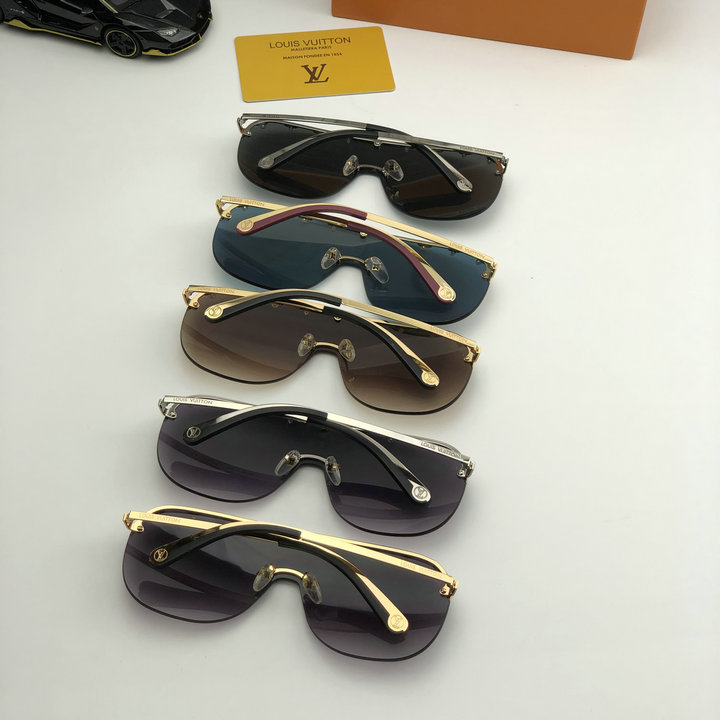 Louis Vuitton Outlet Louis Vuitton Sunglasses Top Quality LV5729_220