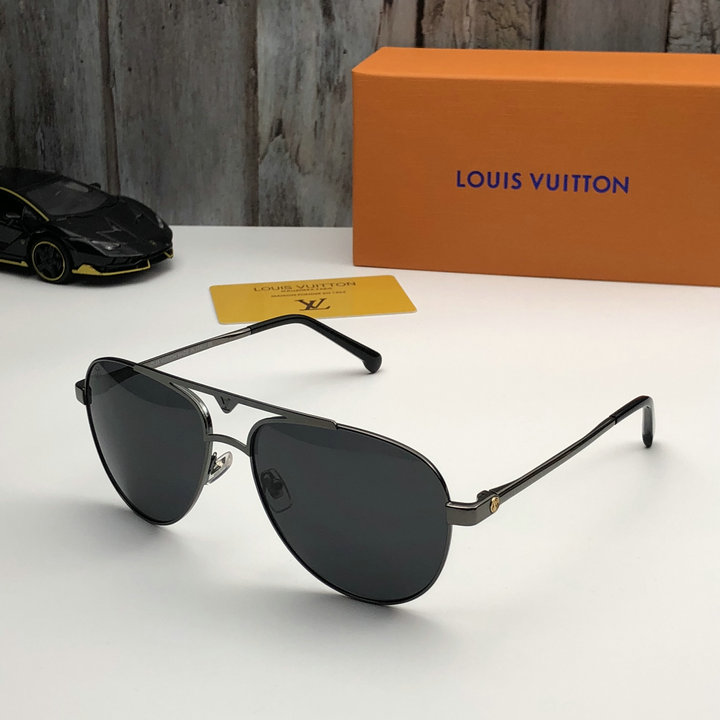 Louis Vuitton Outlet Louis Vuitton Sunglasses Top Quality LV5729_136