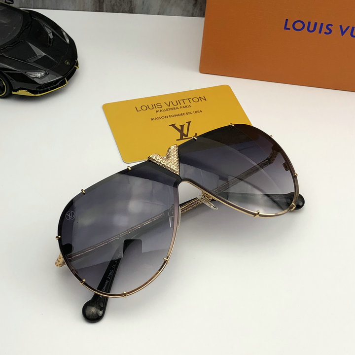 Louis Vuitton Outlet Louis Vuitton Sunglasses Top Quality LV5729_186