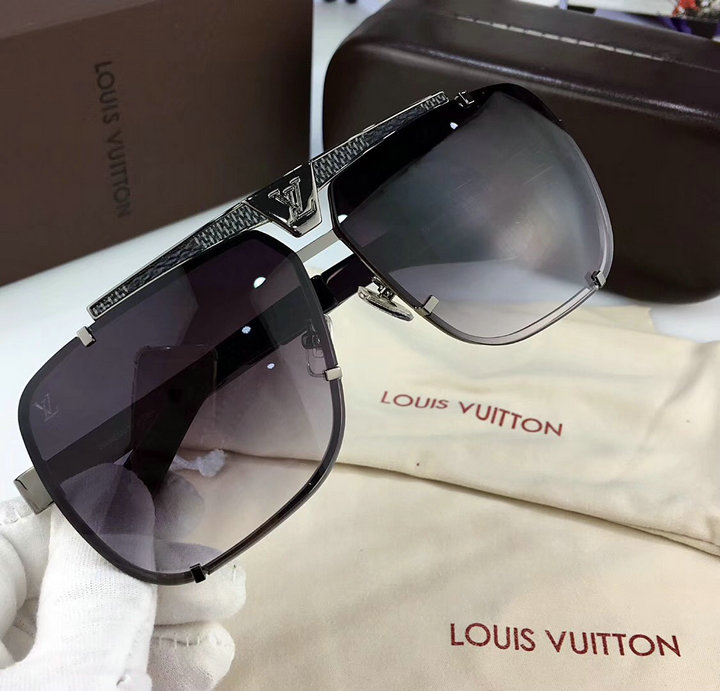 Louis Vuitton Outlet Louis Vuitton sunglasses top quality 0043