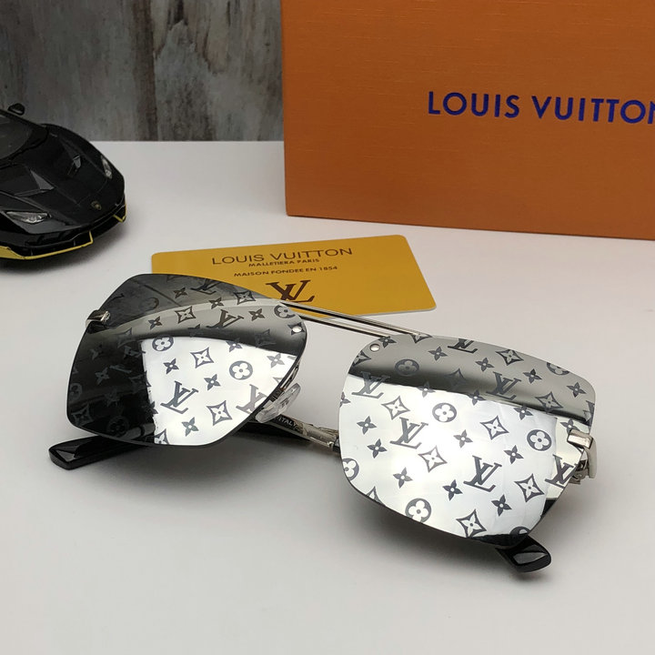 Louis Vuitton Outlet Louis Vuitton Sunglasses Top Quality LV5729_116