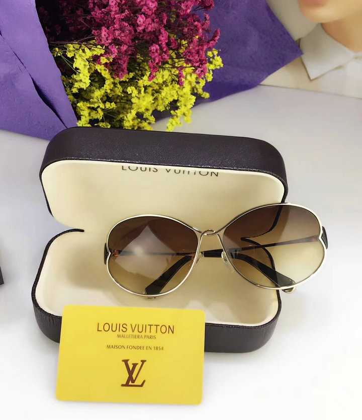 Louis Vuitton Outlet Louis Vuitton sunglasses top quality 0053