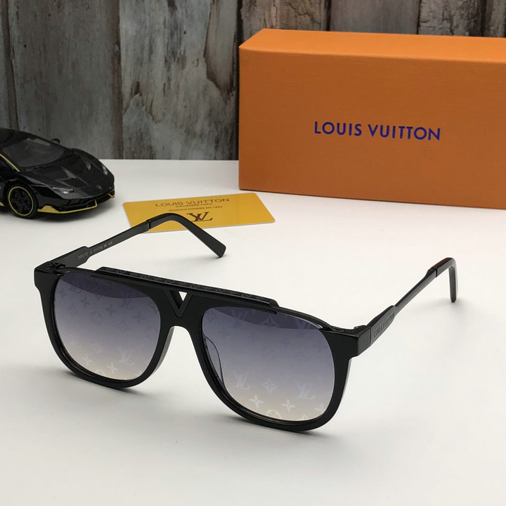 Louis Vuitton Outlet Louis Vuitton Sunglasses Top Quality LV5729_37