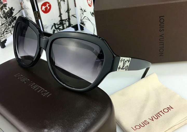 Louis Vuitton Outlet Louis Vuitton sunglasses top quality 0148