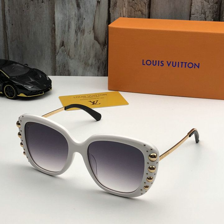 Louis Vuitton Outlet Louis Vuitton Sunglasses Top Quality LV5729_61