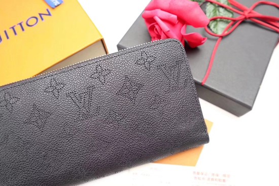 Louis Vuitton Outlet original Mahina Leather wallet 61867 black