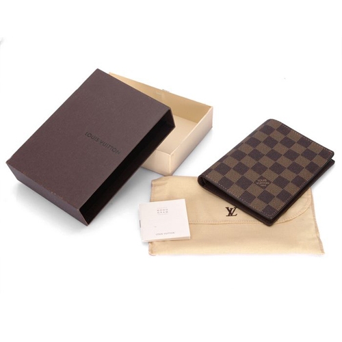 Louis Vuitton Outlet Monogram Passport Cover Wallet M60170