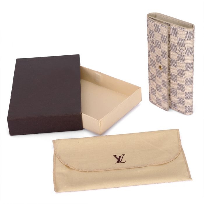 Louis Vuitton Outlet International Wallet N61217 white