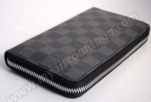 Louis Vuitton Outlet Wallet N60017 Damier Graphite Zippy black