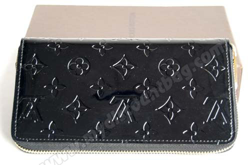 Louis Vuitton Outlet Wallet M93575 Monogram Vernis Zippy black