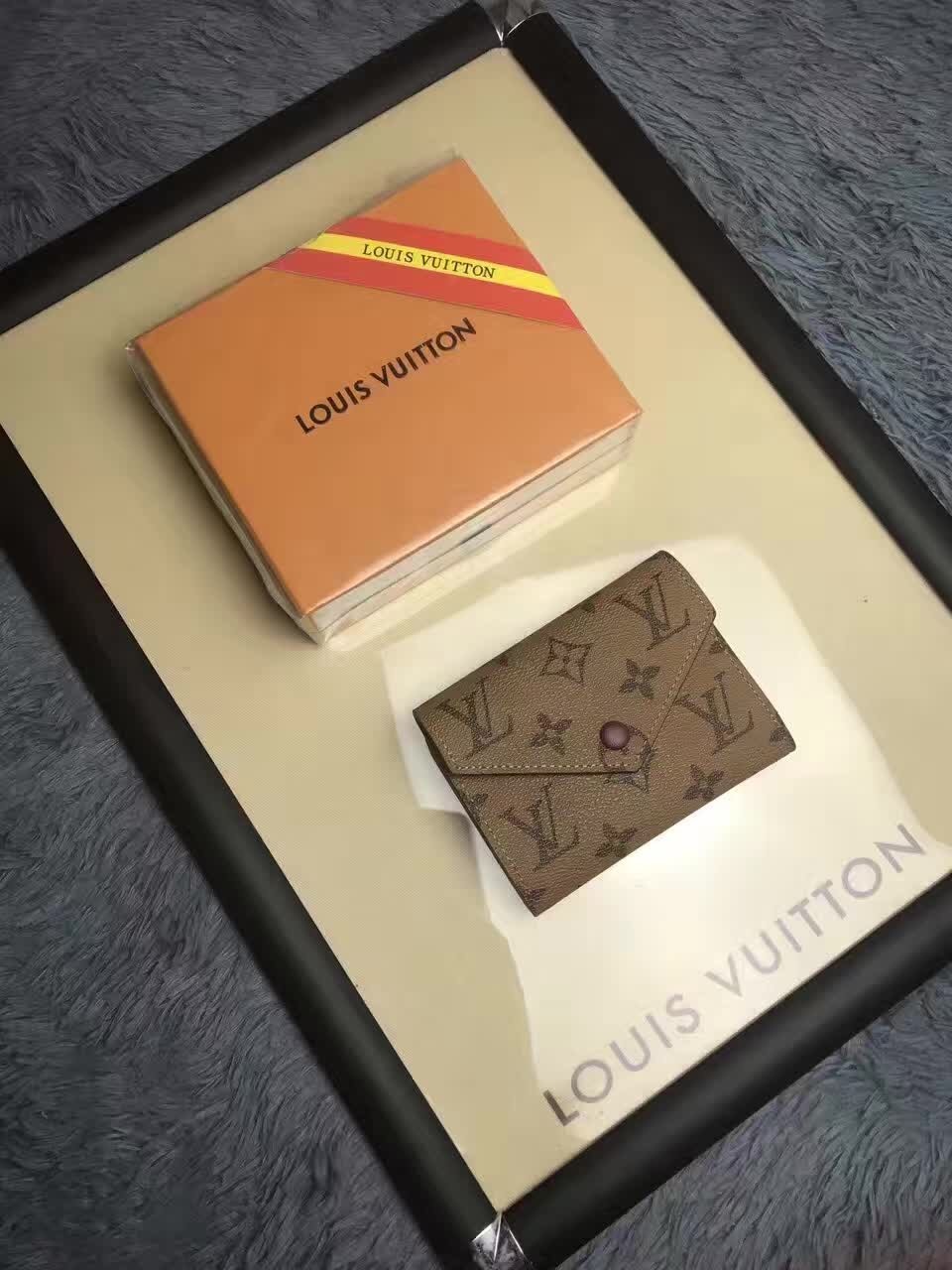 Louis Vuitton Outlet wallet M62360 wine