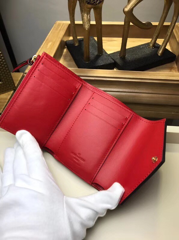 Louis Vuitton Outlet Monogram Vernis VICTORINE WALLET M62427 red