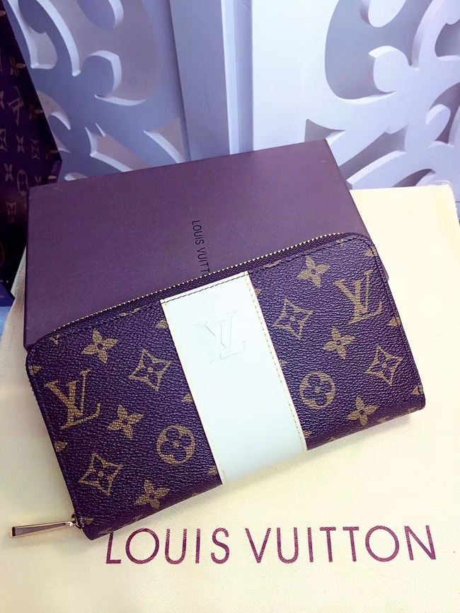 Louis Vuitton Outlet Monogram Canvas Wallet 60018