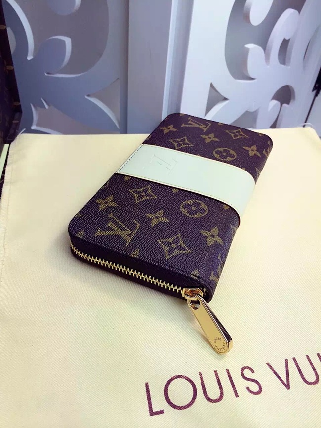 Louis Vuitton Outlet Monogram Canvas Wallet 60018