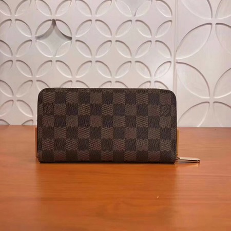 Louis Vuitton Outlet Monogram Canvas Zippy Wallet M60017B