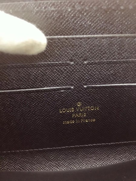 Louis Vuitton Outlet Epi Leather Wallet M62067 black